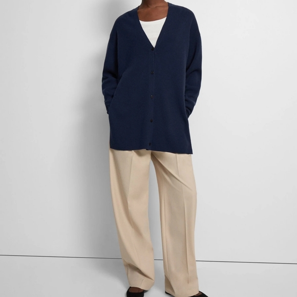 Theory • Long Cardigan In Cashmere - Picture 2 of 10